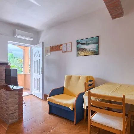 Vila Milla Premantura Exterior photo
