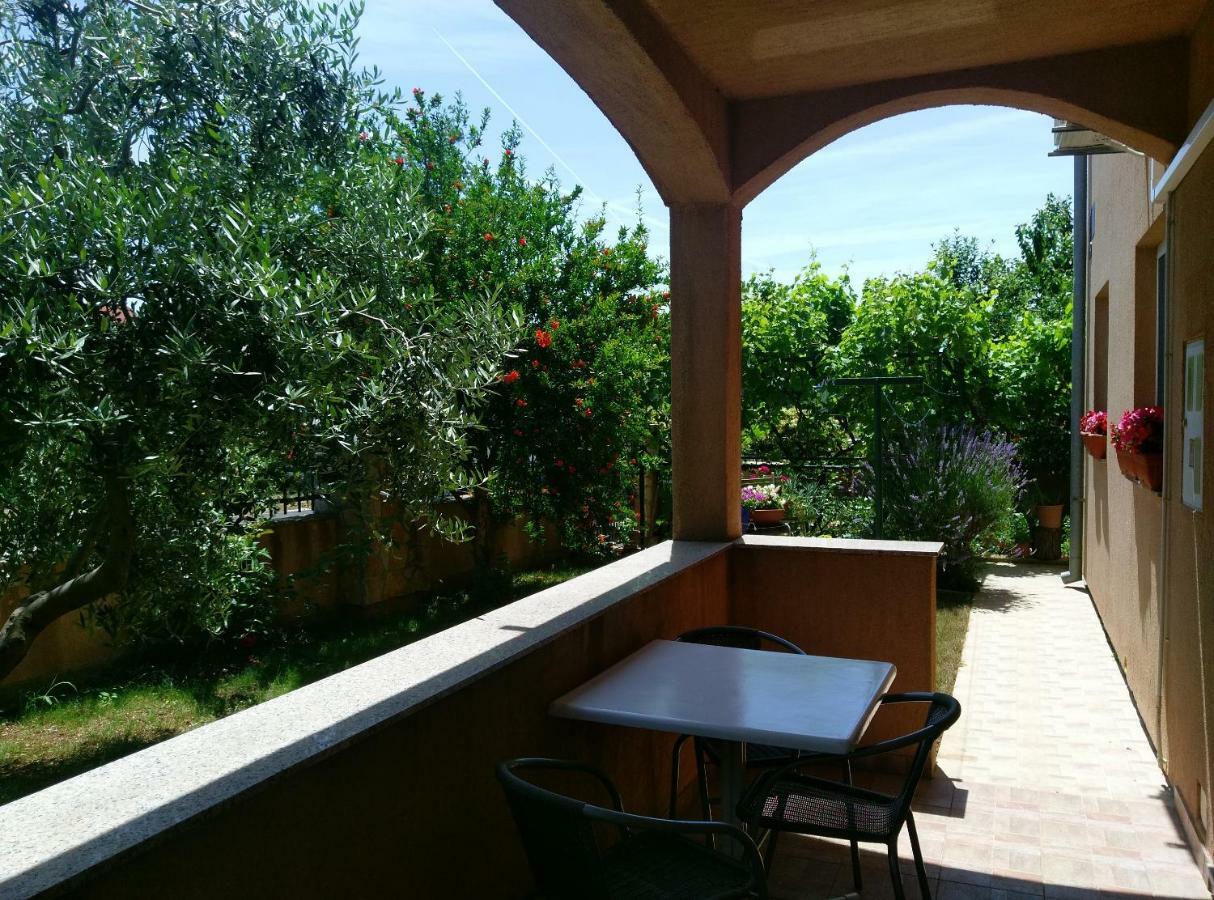 Apartment Milla Premantura