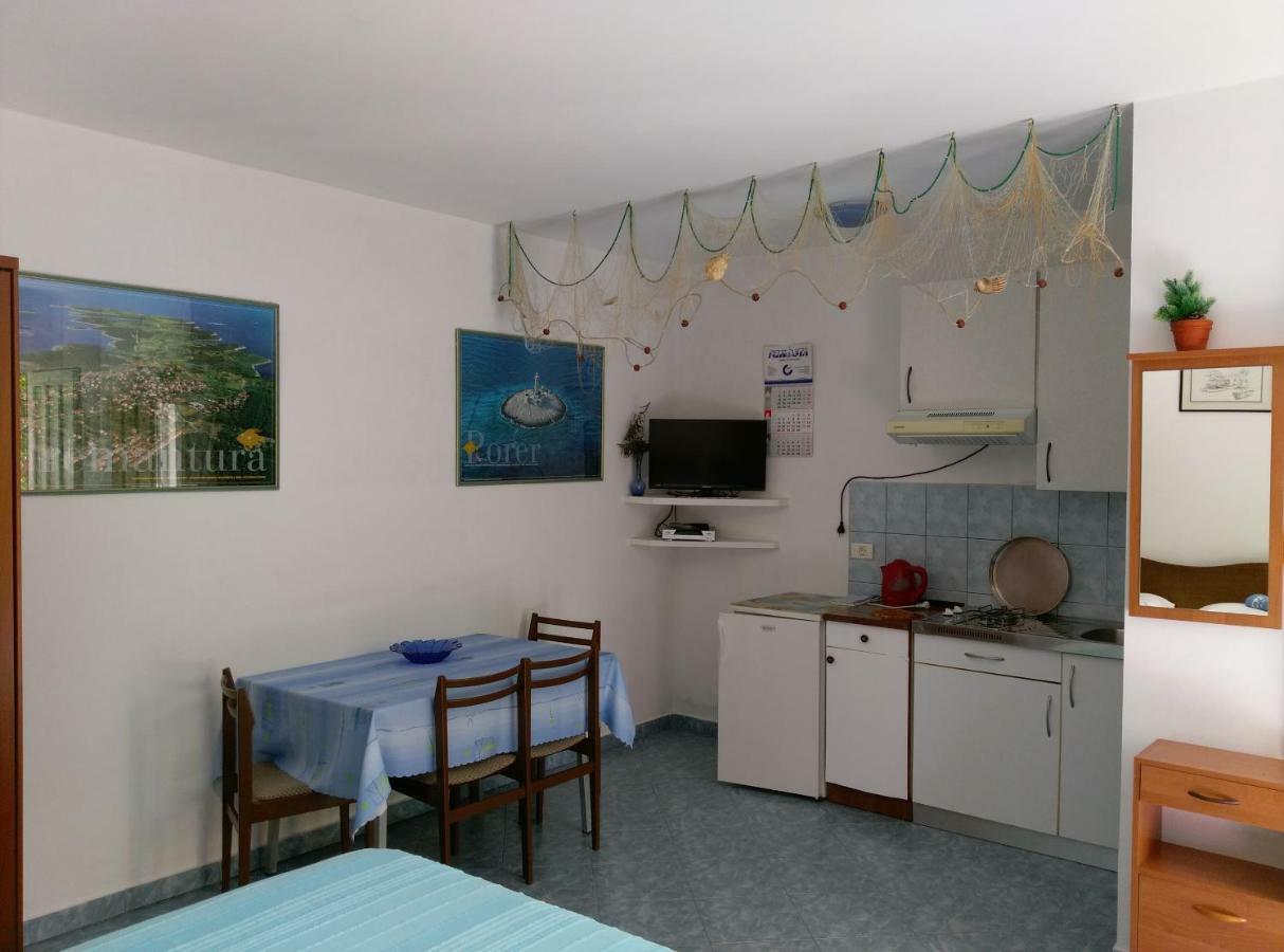 Apartment Milla Premantura