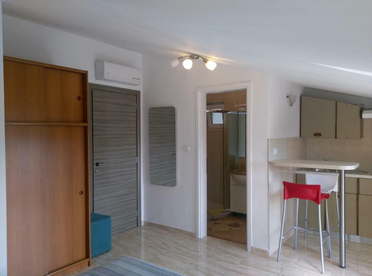 Apartment Milla *