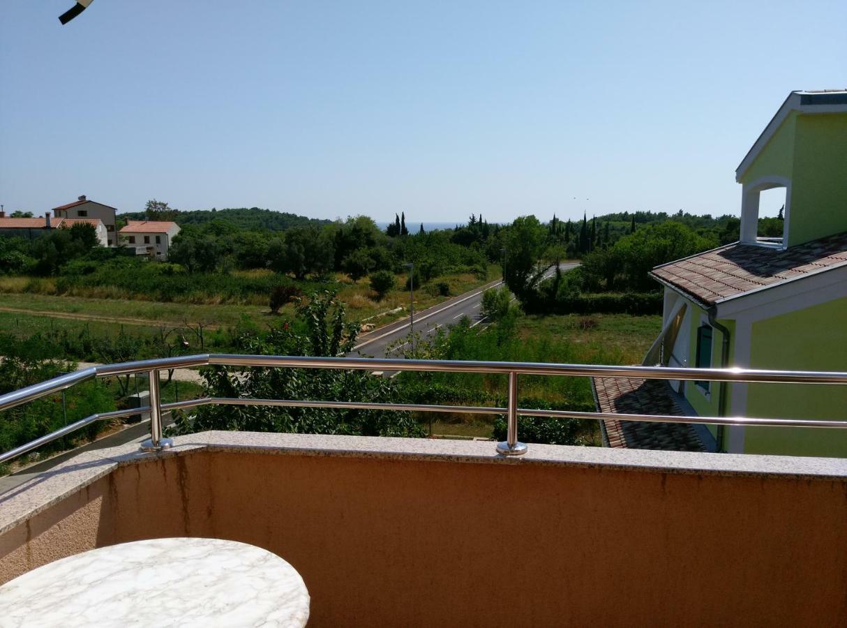 Apartment Milla Premantura
